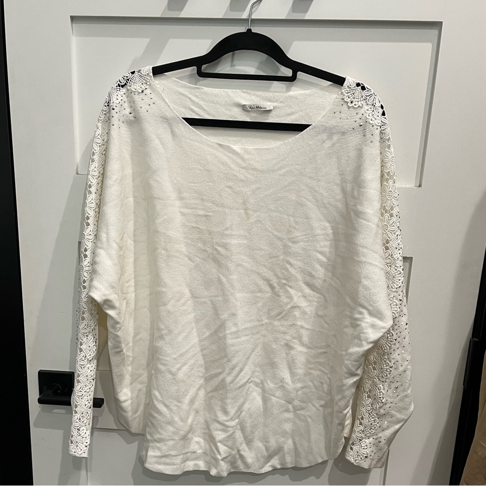 Cream sweater. Long sleeves with sparkles. FANCY CASUAL* see note
